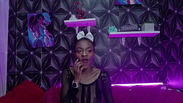 Shantall ks online show from 09-19-25, 04:03