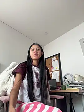 Victoria alson online show from 04-05-26, 01:19