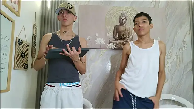 BEAUTY BOYS1 online show from 02-11-26, 07:30