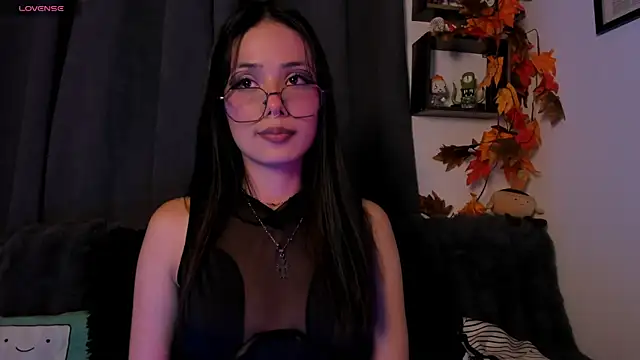 Seraphine hell online show from 03-27-26, 06:08