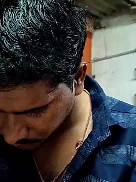 Snapshot of Markroco696 chatting on 10-13-25, 02:44 Markroco696 online show from 10-13-25, 02:44