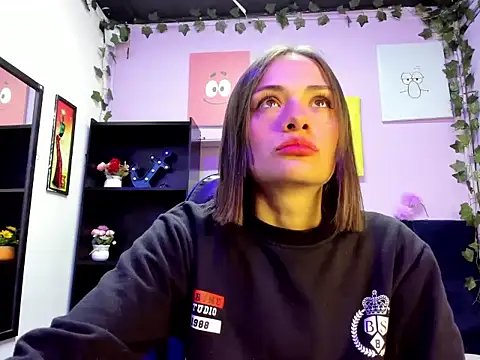 Snapshot of Tammy_Thompson_ chatting on 09-10-25, 01:55 Tammy Thompson online show from 09-10-25, 01:55