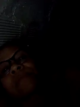 Snapshot of Brendaasnicar12 chatting on 12-18-25, 06:19 Brendaasnicar12 online show from 12-18-25, 06:19