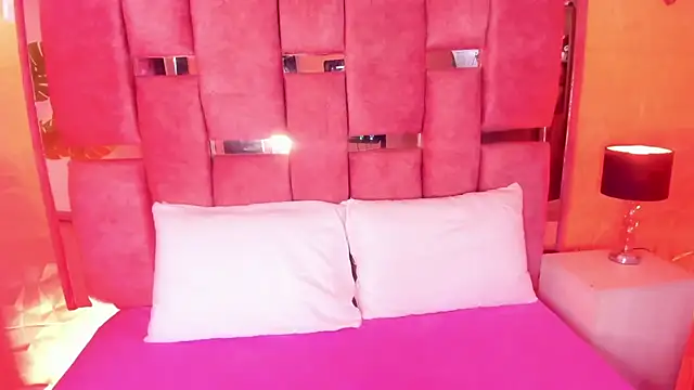 Snapshot of Valery_Brand chatting on 07-16-26, 11:49 Valery Brand online show from 07-16-26, 11:49