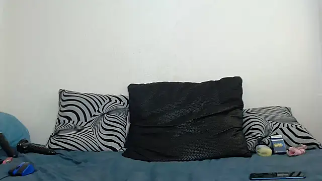 Snapshot of QueenpatieX chatting on 10-06-25, 06:44 QueenpatieX online show from 10-06-25, 06:44