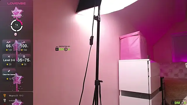 Snapshot of Opheliaxss chatting on 01-25-25, 11:00 Opheliaxss online show from 01-25-25, 11:00