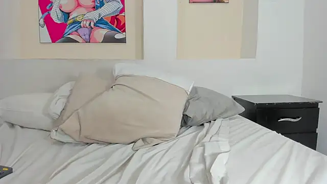 Snapshot of Emma_cartter1 chatting on 11-23-25, 03:45 Emma cartter1 online show from 11-23-25, 03:45