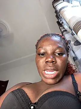 Snapshot of CBonita chatting on 04-29-26, 04:11 CBonita online show from 04-29-26, 04:11