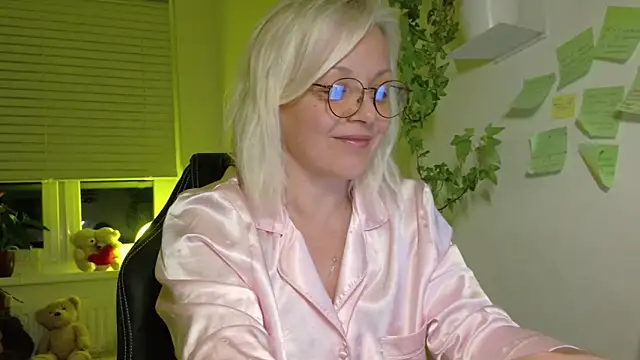 Linsy Kim online show from 03-08-26, 09:07