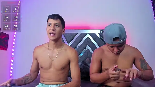 Snapshot of Robertmiller21 chatting on 09-10-25, 04:34 Robertmiller21 online show from 09-10-25, 04:34