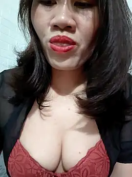 Snapshot of Singlemom69x chatting on 05-12-26, 01:36 Singlemom69x online show from 05-12-26, 01:36