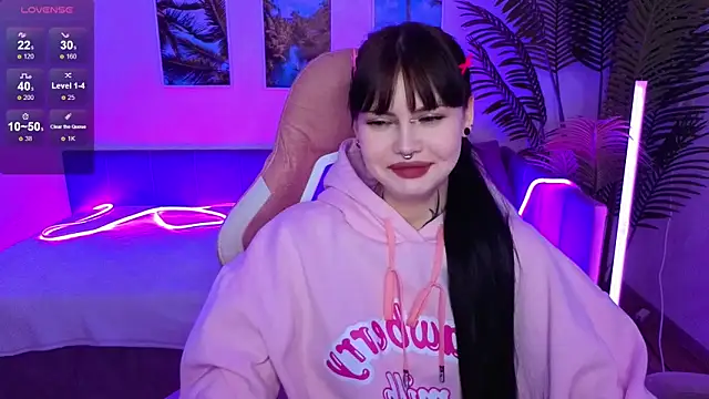 Snapshot of Morana_Batt chatting on 10-18-25, 02:14 Morana Batt online show from 10-18-25, 02:14