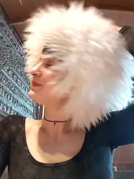 Adeline Perle online show from 10-13-25, 07:19