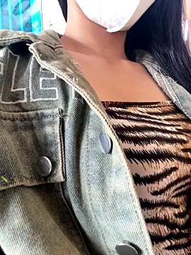 Snapshot of Clara8899 chatting on 10-18-25, 01:41 Clara8899 online show from 10-18-25, 01:41