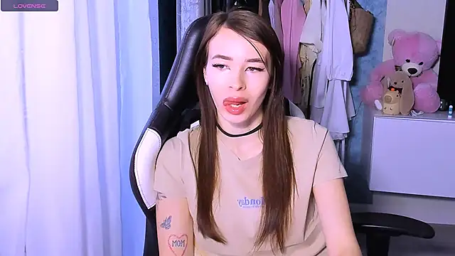 ZoyaMill online show from 09-20-25, 04:46