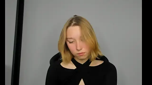 Agatha May online show from 10-14-25, 11:11