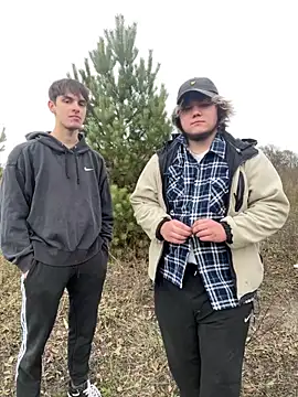 Snapshot of desiredude9 chatting on 10-21-25, 07:31 desiredude9 online show from 10-21-25, 07:31