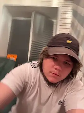 Snapshot of desiredude9 chatting on 11-17-25, 06:35 desiredude9 online show from 11-17-25, 06:35