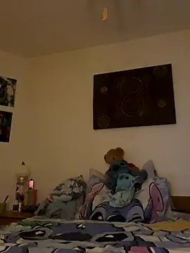 kittykatbean online show from 11-23-25, 04:07