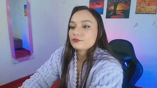 Snapshot of danna_888 chatting on 07-20-26, 10:34 danna 888 online show from 07-20-26, 10:34