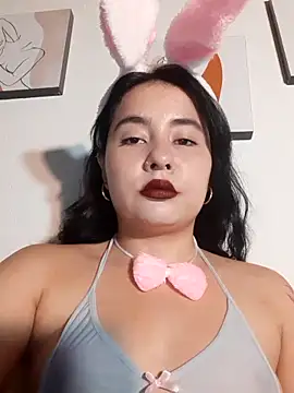 Snapshot of Yuli-27 chatting on 10-31-25, 03:07 Yuli-27 online show from 10-31-25, 03:07