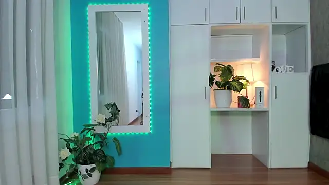 MilenaCrown online show from 02-06-26, 08:56