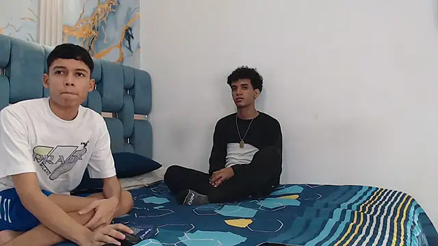 PRETTY FEM online show from 03-29-26, 05:07