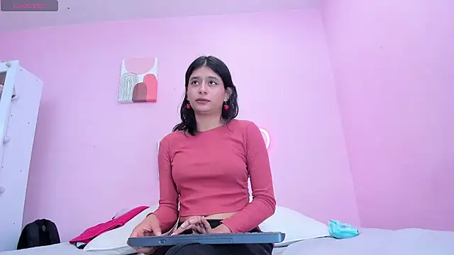 Georgina Ferri  online show from 09-19-25, 05:24