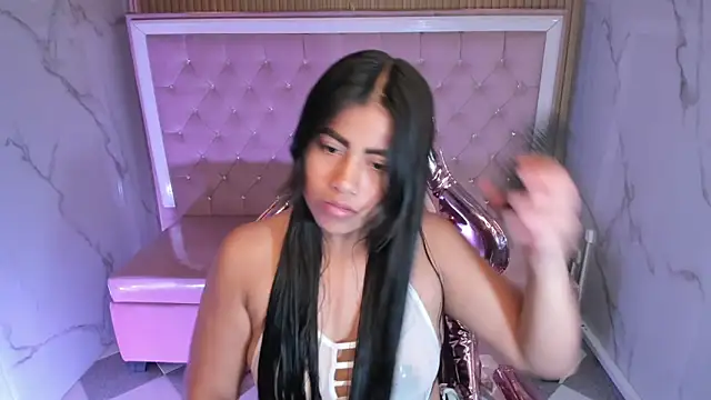 Snapshot of Victoria_b_ chatting on 10-03-25, 07:55 Victoria b online show from 10-03-25, 07:55