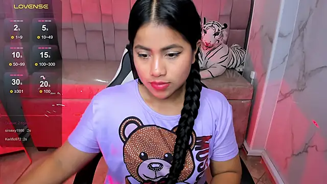 Snapshot of Victoria_b_ chatting on 10-10-25, 12:42 Victoria b online show from 10-10-25, 12:42