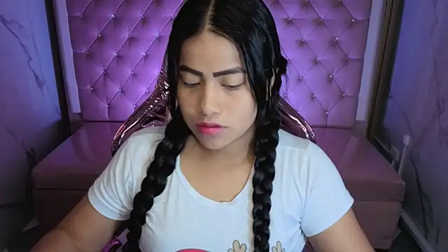 Snapshot of Victoria_b_ chatting on 11-12-25, 07:57 Victoria b online show from 11-12-25, 07:57