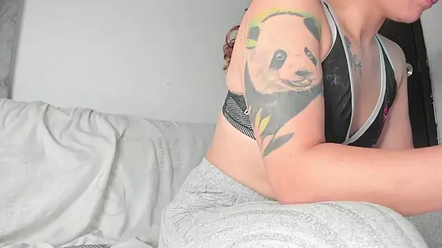 Snapshot of mila_dash chatting on 11-28-25, 12:13 mila dash online show from 11-28-25, 12:13