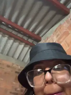 Jessyivonne online show from 04-12-26, 05:12