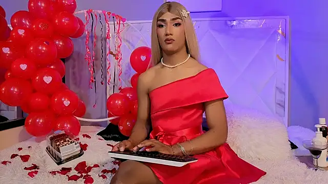 Snapshot of melody-rouss chatting on 02-15-26, 04:20 melody-rouss online show from 02-15-26, 04:20