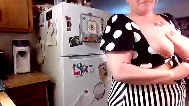 ScrawburryBBW online show from 09-26-25, 02:15