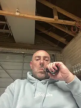 Richmcgee online show from 03-30-26, 07:48