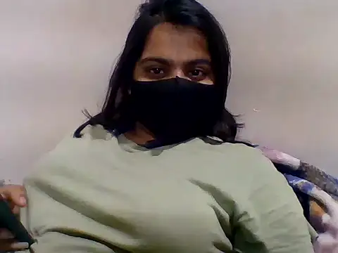 Snapshot of Vaani_Singha chatting on 04-21-26, 12:11 Vaani Singha online show from 04-21-26, 12:11