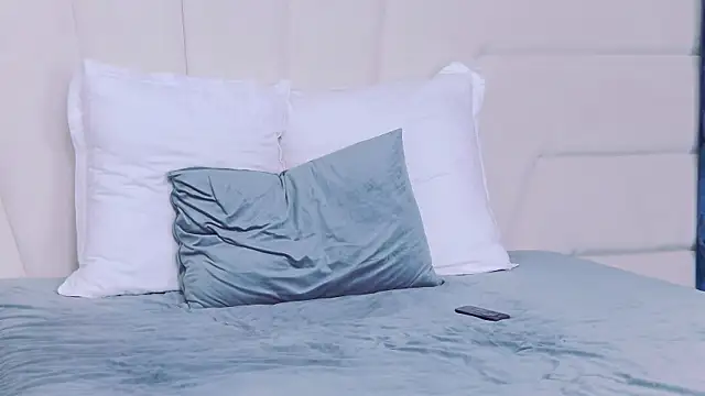 GraceRous online show from 10-11-25, 05:50