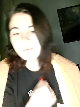 Snapshot of ToryTayler chatting on 10-11-25, 08:29 ToryTayler online show from 10-11-25, 08:29