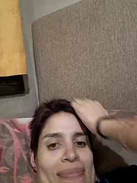 Snapshot of culitobosterook chatting on 09-22-25, 02:13 culitobosterook online show from 09-22-25, 02:13