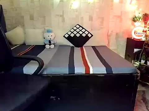 Snapshot of fairy_princess chatting on 10-05-25, 05:44 fairy princess online show from 10-05-25, 05:44