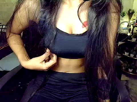 Snapshot of fairy_princess chatting on 10-18-25, 06:41 fairy princess online show from 10-18-25, 06:41