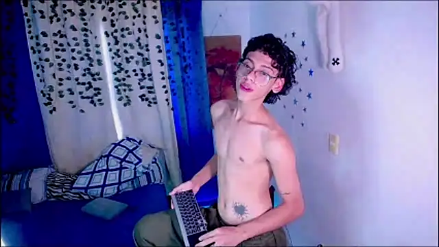 Thedoll ethan7 online show from 03-19-26, 10:25