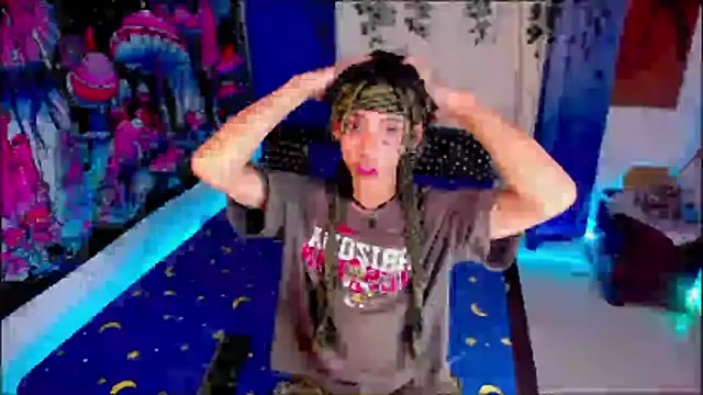 Snapshot of Thedoll_ethan7 chatting on 05-06-26, 02:40 Thedoll ethan7 online show from 05-06-26, 02:40