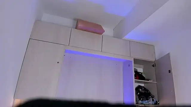 Stefannyevans  online show from 09-12-25, 12:16