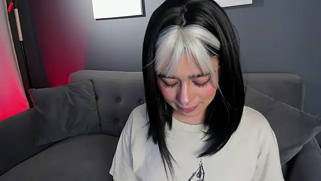 Snapshot of flower_smith_ chatting on 02-18-26, 11:50 flower smith online show from 02-18-26, 11:50