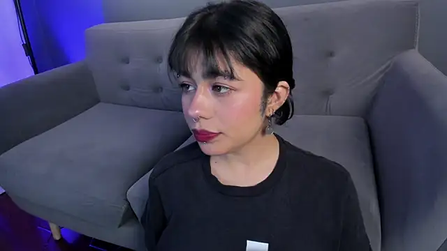 flower smith  online show from 03-31-26, 11:54