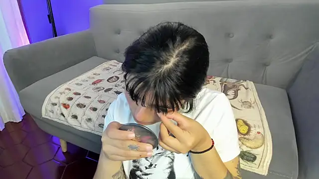 flower smith  online show from 04-04-26, 11:40