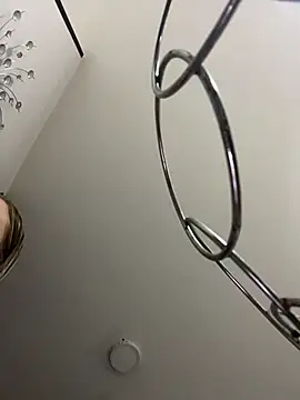 MoraInFire online show from 04-09-26, 05:40