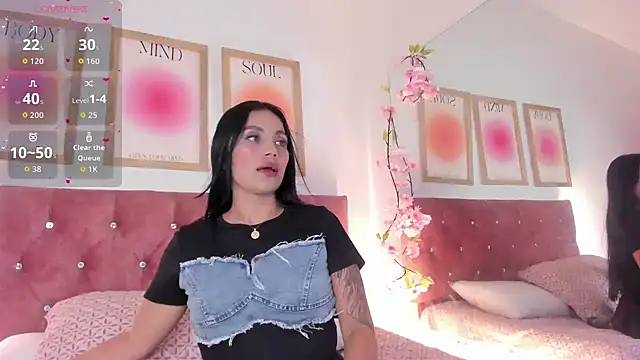 GabiHills online show from 12-18-25, 06:03